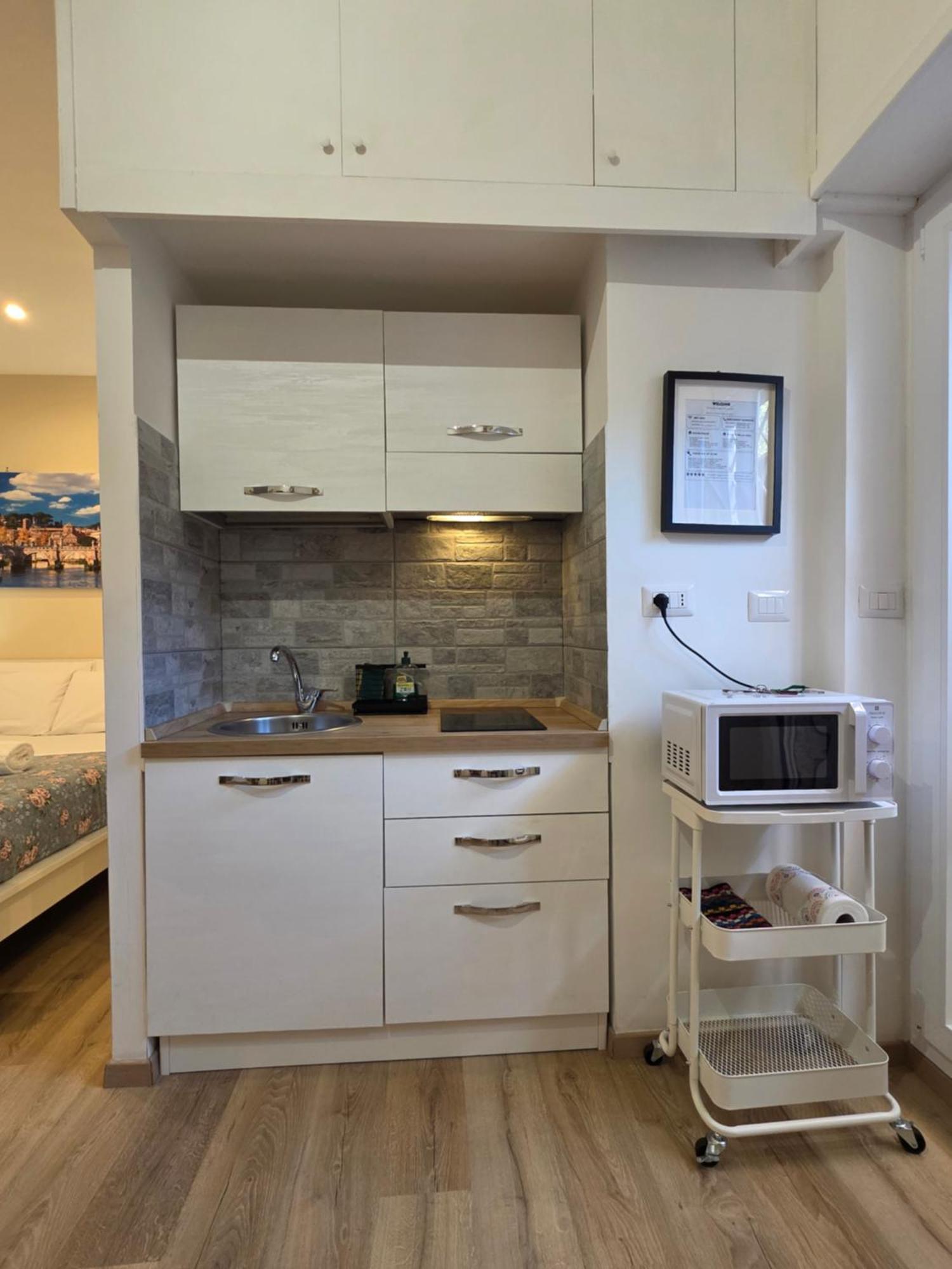 Simone'S Apartment โรม ภายนอก รูปภาพ